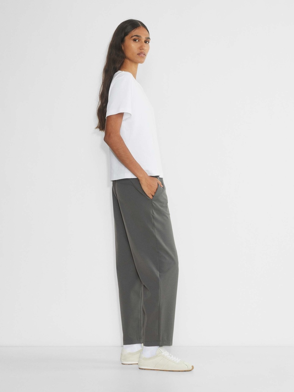 Aritzia The Group by Babaton Weekender Pant, Grey